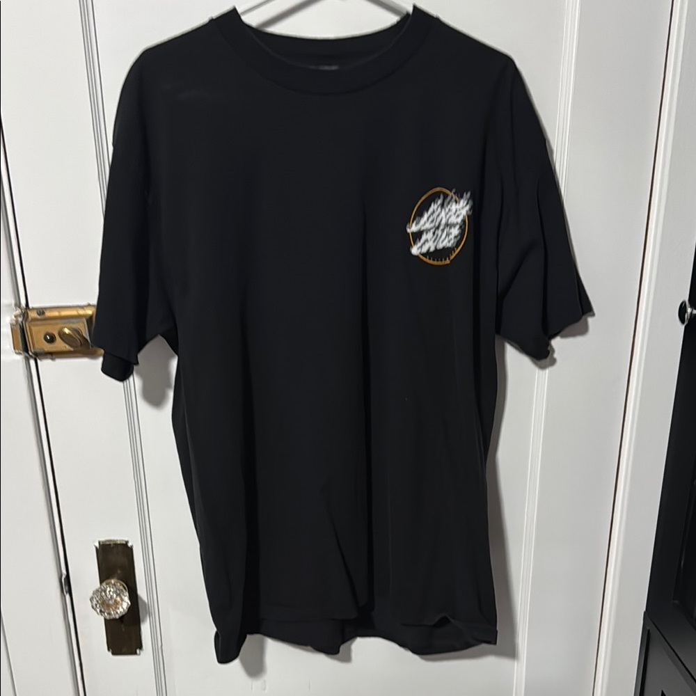 Santa Cruz Skateboards Black Short Sleeve Tee Pokémon charzard